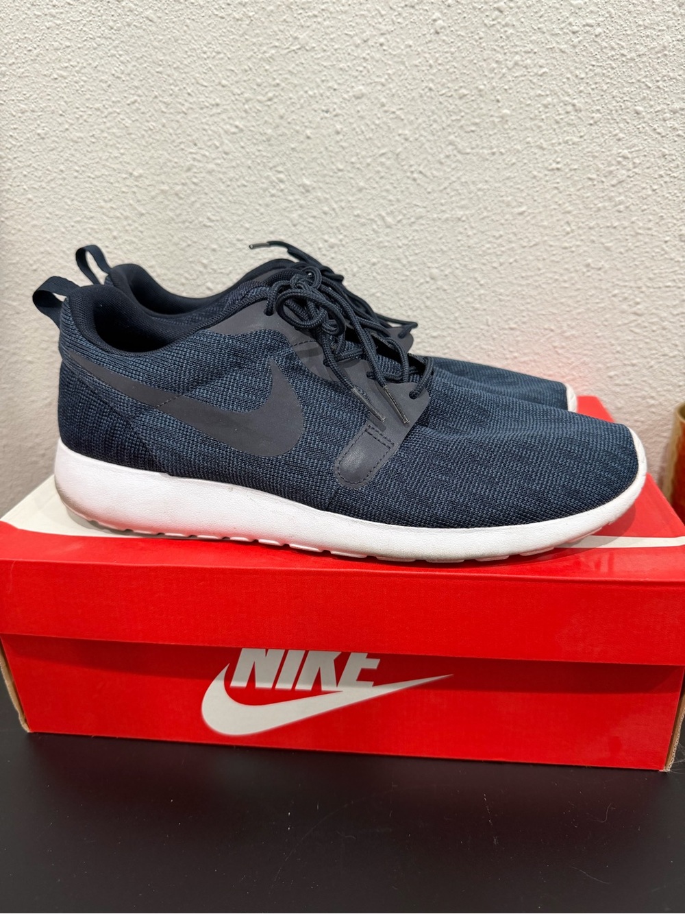Nike Men's blue Roshe one 10.5